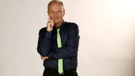 Toni Grecu: ”Eu, noaptea, nu dorm decât cu tableta lângă pernă!”