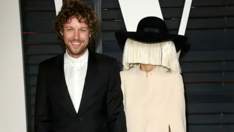 Cântăreaţa Sia s-a căsătorit în mare taină