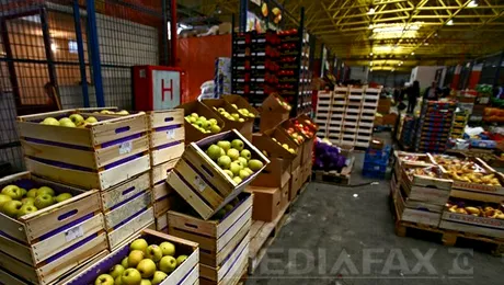 Razie în forță la trei centre en-gross de la marginea Capitalei