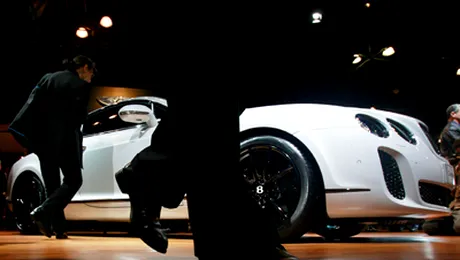 Romanii nu mai cumpara masini de lux