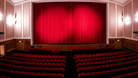 Personalități ca Jude Law, Christopher Nolan, Ridley Scott cer Guvernului britanic să salveze cinematografele