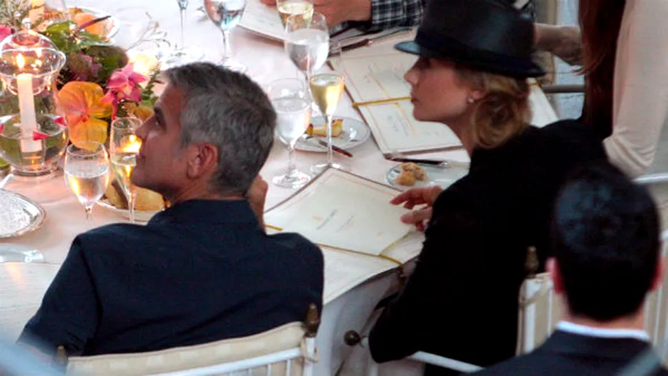 George Clooney, cină romantică cu Stacy Keibler