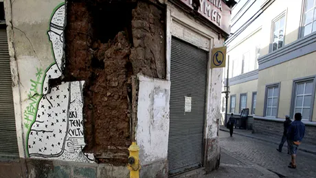 Peste 300 de morti si milioane de sinistrati, dupa cutremurul din Chile