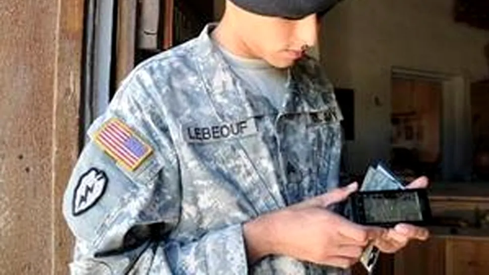Armata SUA vrea sa echipeze toti soldatii cu smartphone-uri