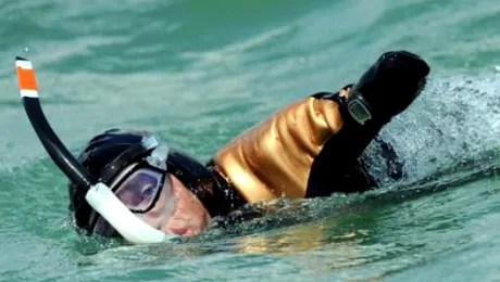 Povestea lui Philippe Croizon, omul fara membre care a traversat inot Canalul Manecii