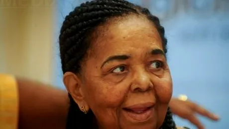 Cesaria Evora a murit