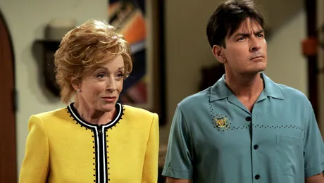 Obsesia lui Charlie pentru Rose devine şi mai puternică în sezonul 5 al serialului “ Doi bărbaţi şi jumătate”