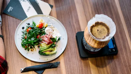 Cafenea cu meniu de brunch- locul perfect pentru un moment de relaxare