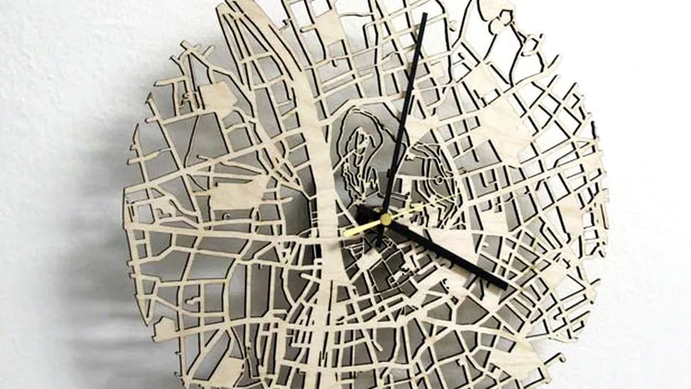 Ceasuri personalizate, care indica harta orasului tau