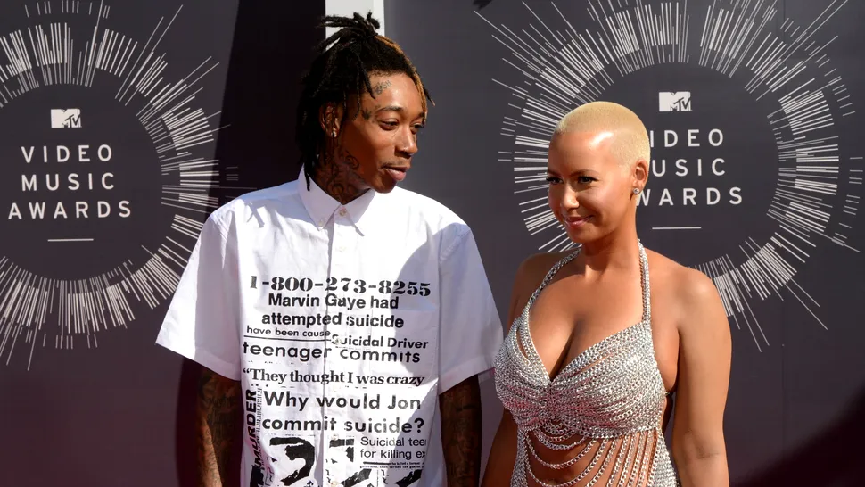Modelul Amber Rose şi rapperul Wiz Khalifa divorţează 