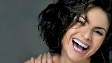 Ramona Bădescu – Despre frumuseţe, la 40 de ani