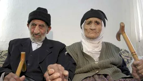 Au impreuna 222  ani si formeaza cel mai longeviv cuplu