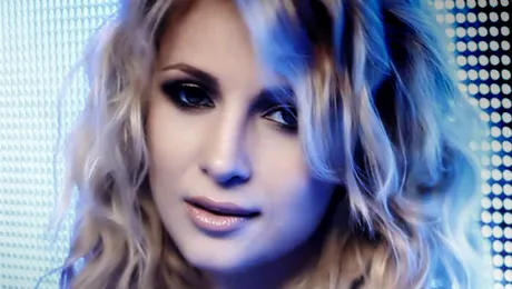 Lora – “Sunt cameleonică”