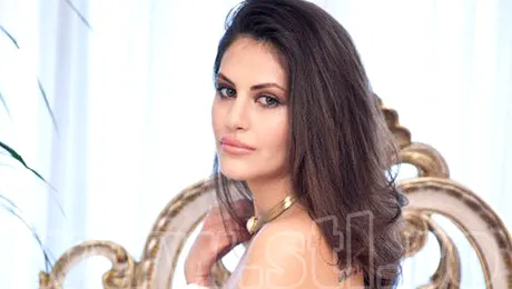 Angelina Jolie a Romaniei, in ipostaze hot (Poze)