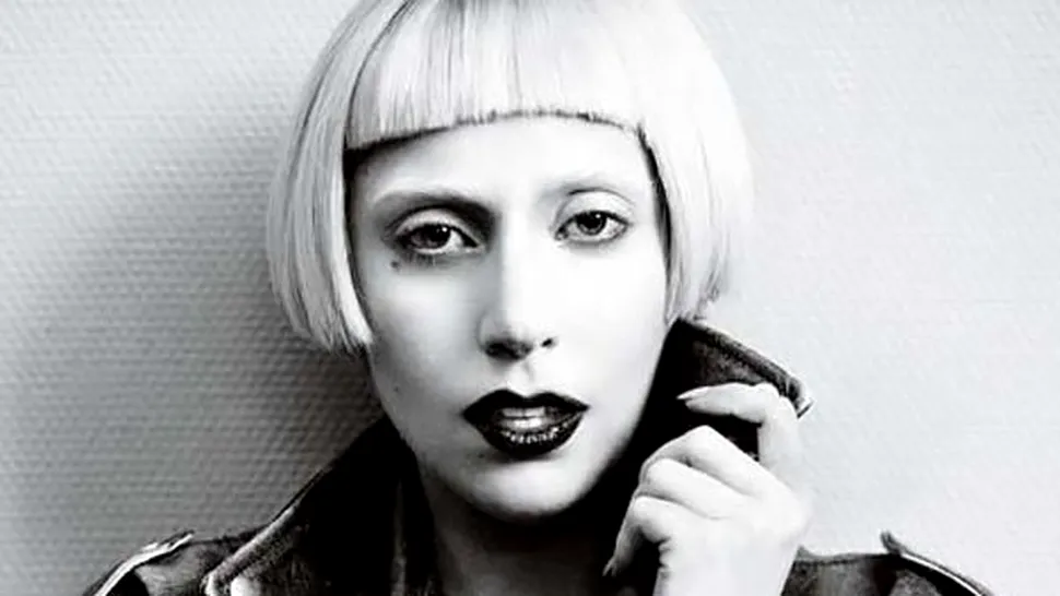 Lady Gaga, pictorial bizar in Vogue (Poze)
