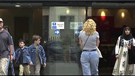 Un tip misterios a lasat 20.000 de lire sterline unui spital