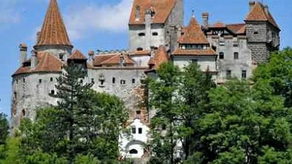 TOP 10 - Castele fascinante din lume! Branul se află printre ele!