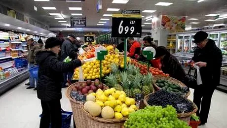 Programul magazinelor de sărbători 2013