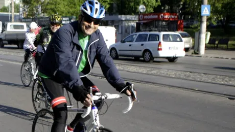 Lucian Mîndruţă făcea poze la înmormântări