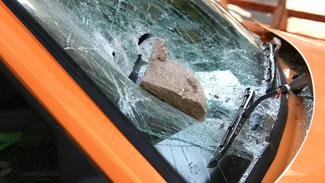 Exclusivitate! Ai grija ce taxi chemi si vezi ce bolovan vine