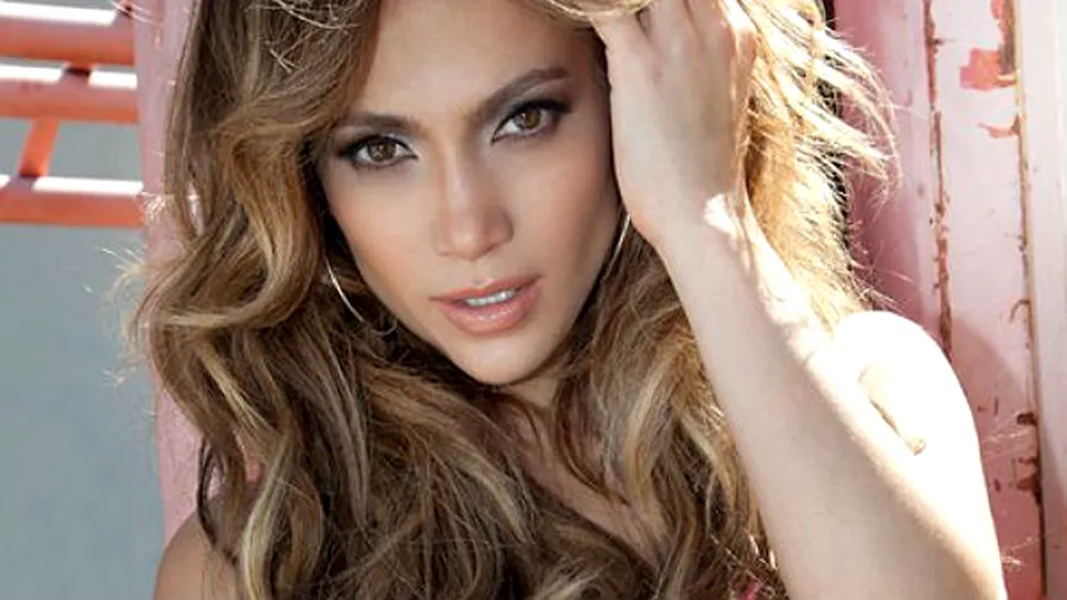 
Jennifer Lopez are cel mai impresionant posterior! Cum s-a pozat într-o gară
