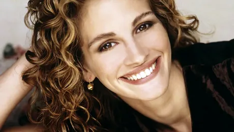 Julia Roberts, Cher si Fergie, femeile anului 2010