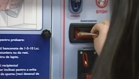 Automat de lapte langa cel de cartele telefonice