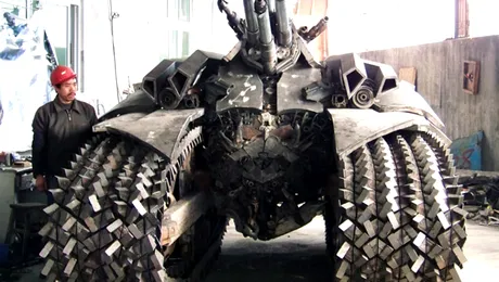 Megatron a prins viata in garajul unui pasionat