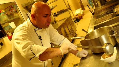 În bucătărie la Chef Scărlătescu