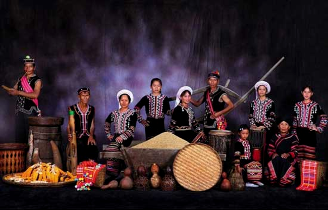 Grupul etnic Miao