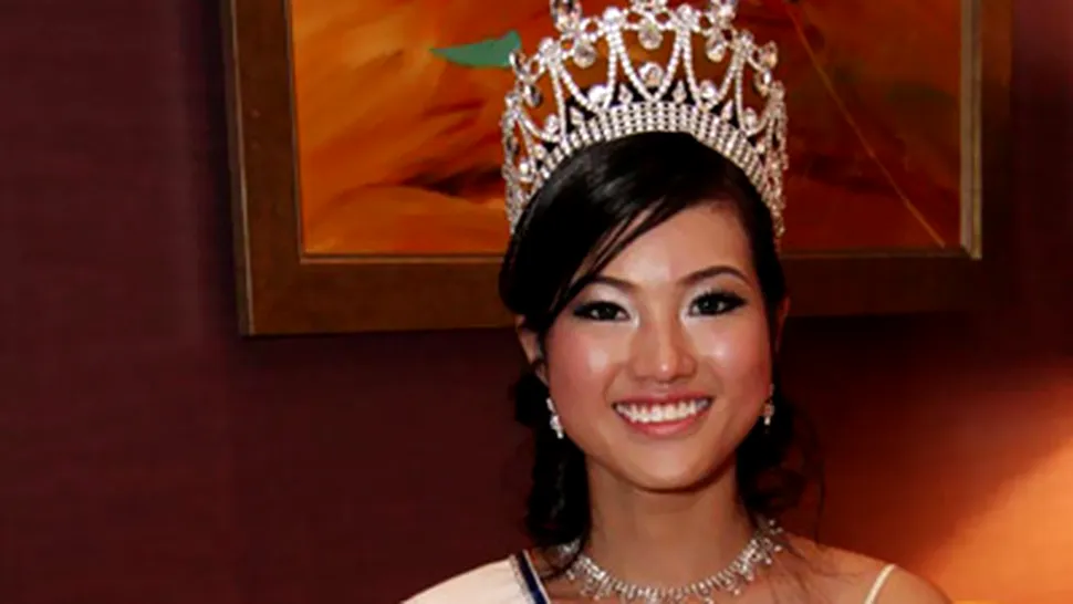 Miss Singapore World, acuzata de furtul a 7 carduri de credit