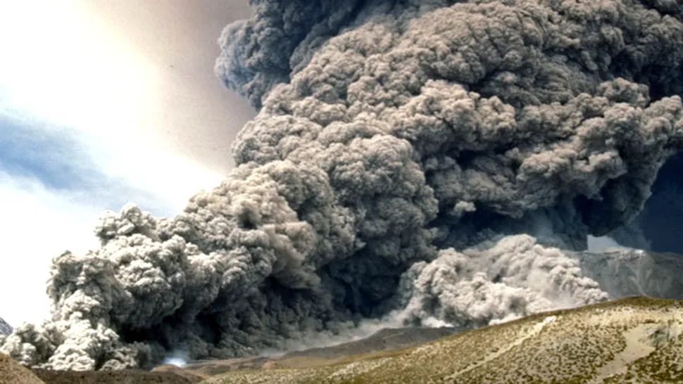 Norul de cenusa produs de eruptia vulcanica nu va afecta direct Romania