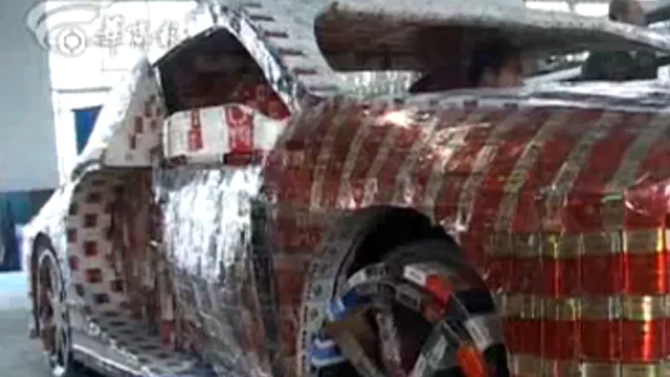 Iata primul Bugatty Veyron facut din pachete de tigari (Video)
