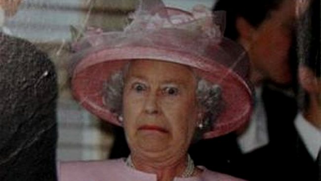 Regina Elisabeta a Marii Britanii