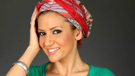 Amalia Enache este pasionată de turbane