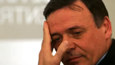 Constantin vrea sa renunte la sefia CCA