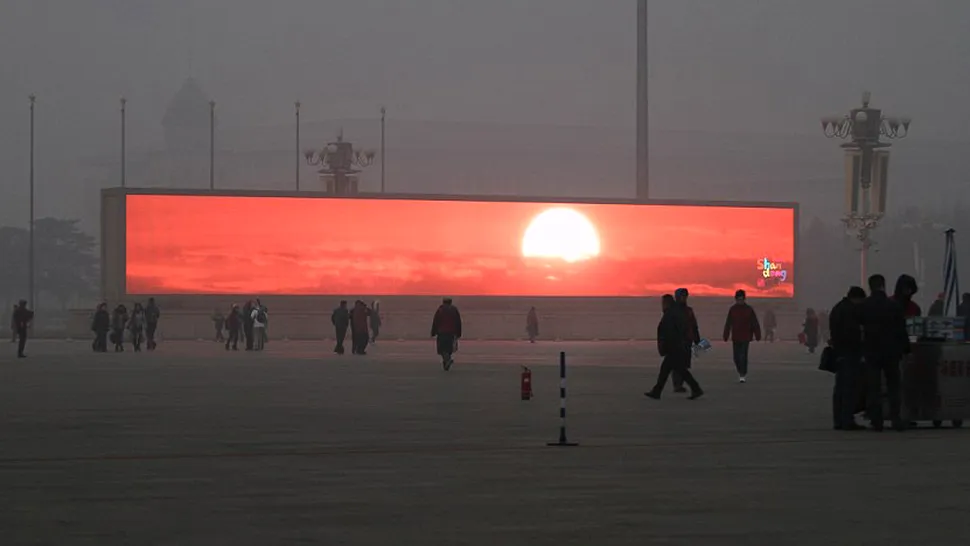 În Beijing soarele răsare doar pe ecrane