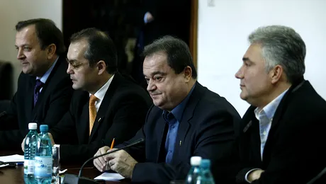 Liderii PDS si PNL decid astazi soarta noului guvern