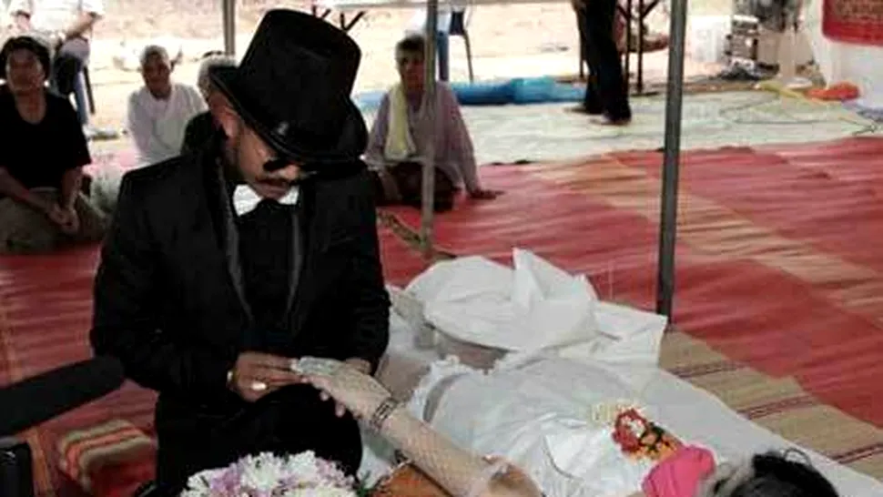 Un thailandez s-a casatorit cu sotia... moarta!