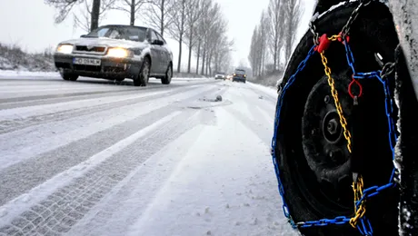 Zăpada mieilor îngreunează circulația