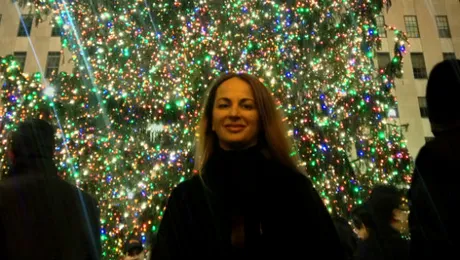 Delia Antal se răsfaţă în America