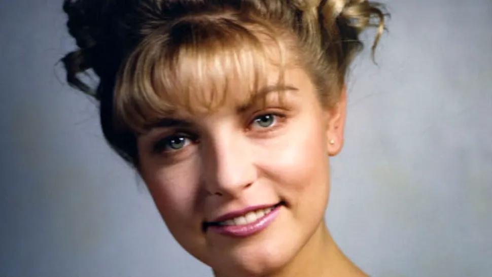 O mai ştiţi pe Laura Palmer? Cum arată diva din „Twin Peaks“, după 25 de ani