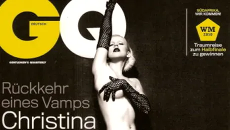 Christina Aguilera s-a dezbracat pentru fanii germani