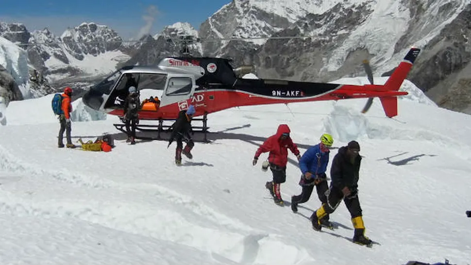 Cea mai catastrofală avalanşă din istoria Everestului