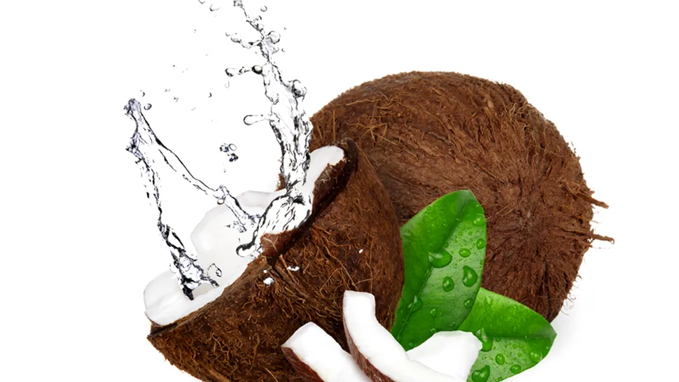 Apa de cocos, o băutură excelentă pentru sportivi