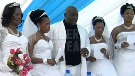 S-a casatorit cu patru femei intr-o singura zi! (video)