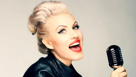 Cum a făcut Amna primii bani din muzică – FOTO