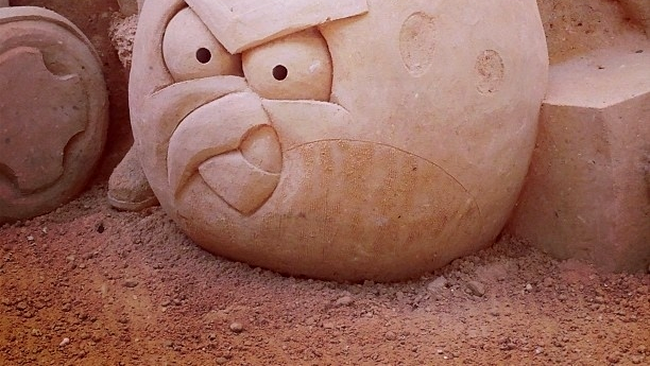 Angry Bird de nisip