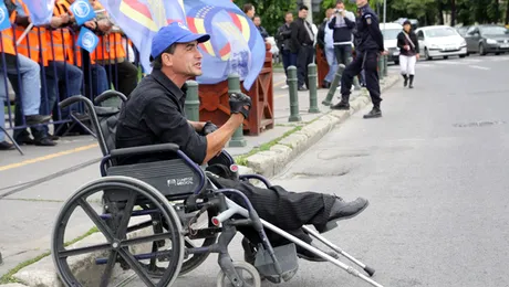 POZA ZILEI: Astazi pichetam, maine protestam!