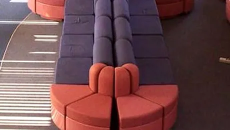 Ti-ai lua o canapea in forma de penis?